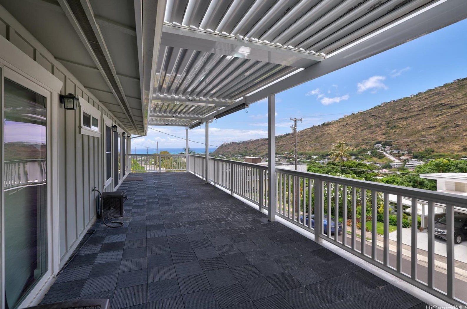 883 Ailuna St, Honolulu HI  96821-1705 exterior