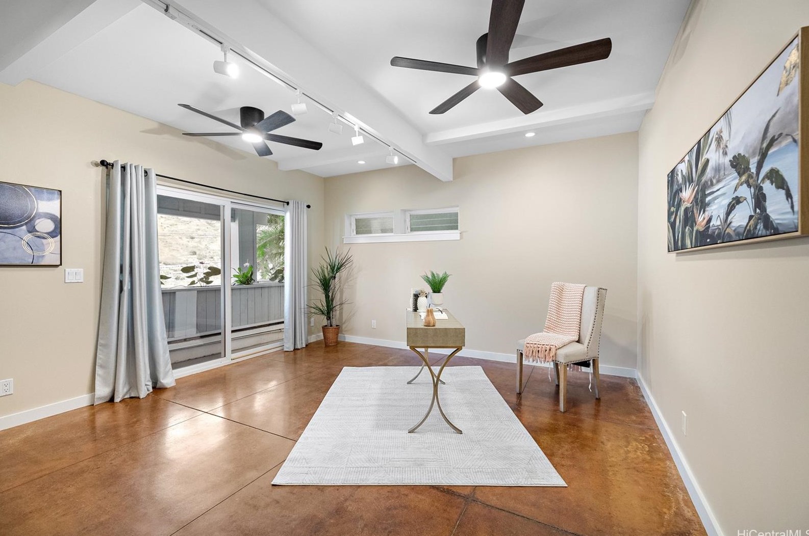 883 Ailuna St, Honolulu HI  96821-1705 exterior