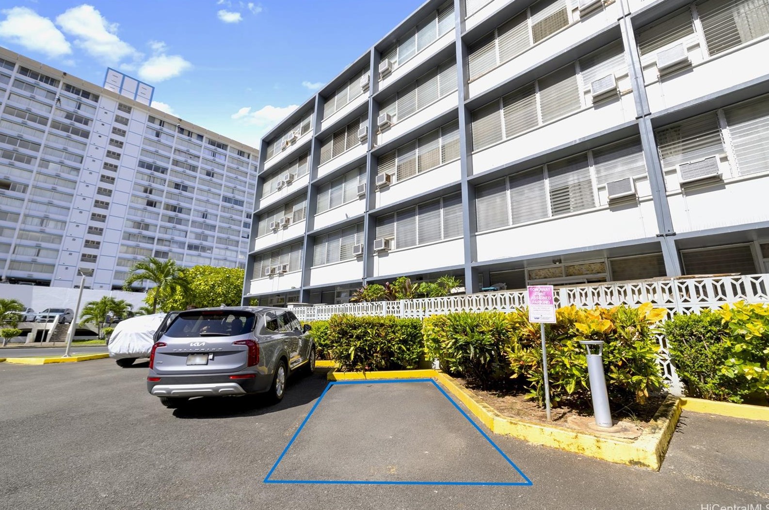 1550 Rycroft St, Honolulu HI  96814-2407 exterior