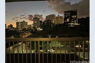 1114 Wilder Avenue #807, Honolulu, HI 96822 - Photo 1