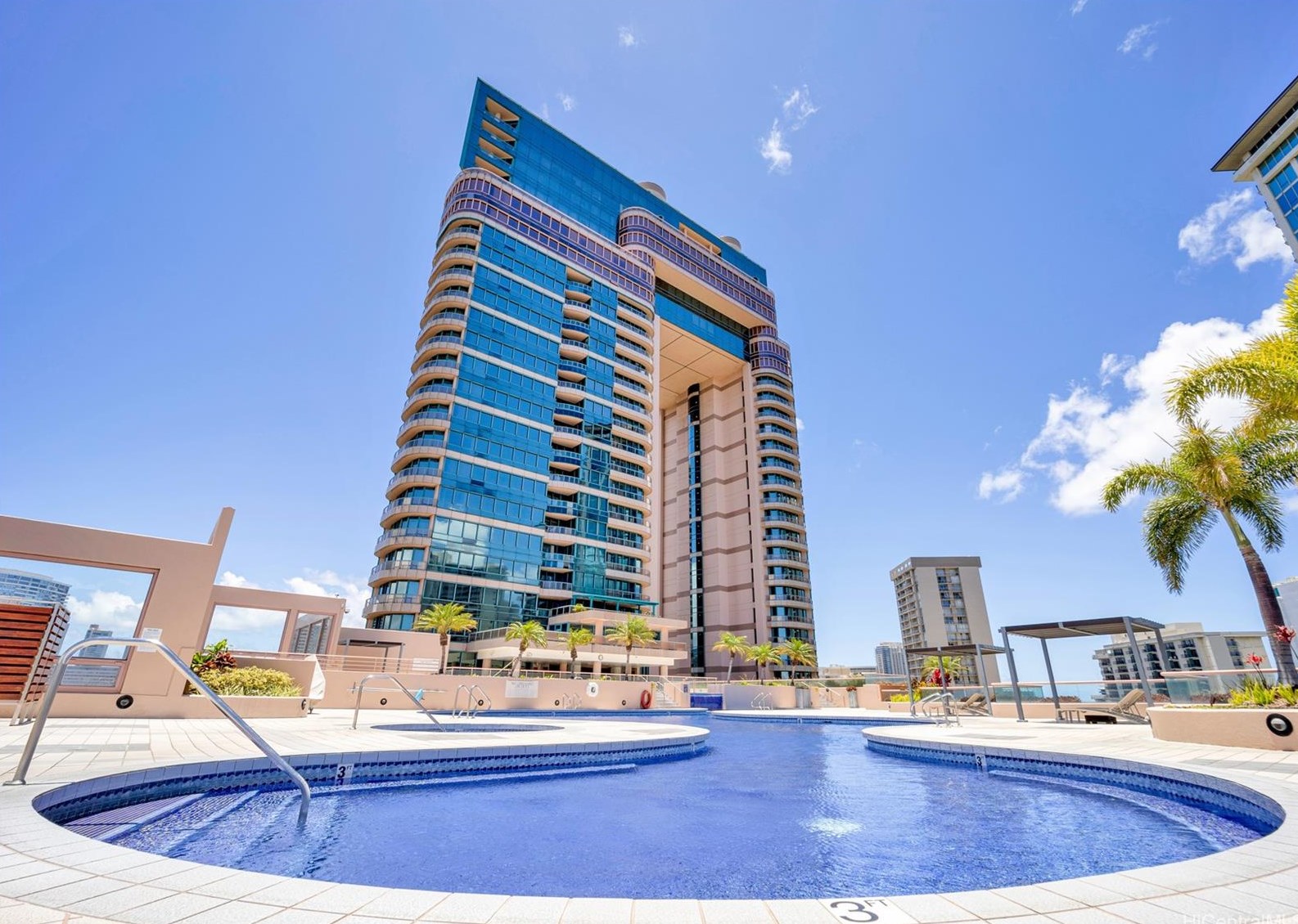 1888 Kalakaua Ave, Honolulu HI  96815-1510 exterior