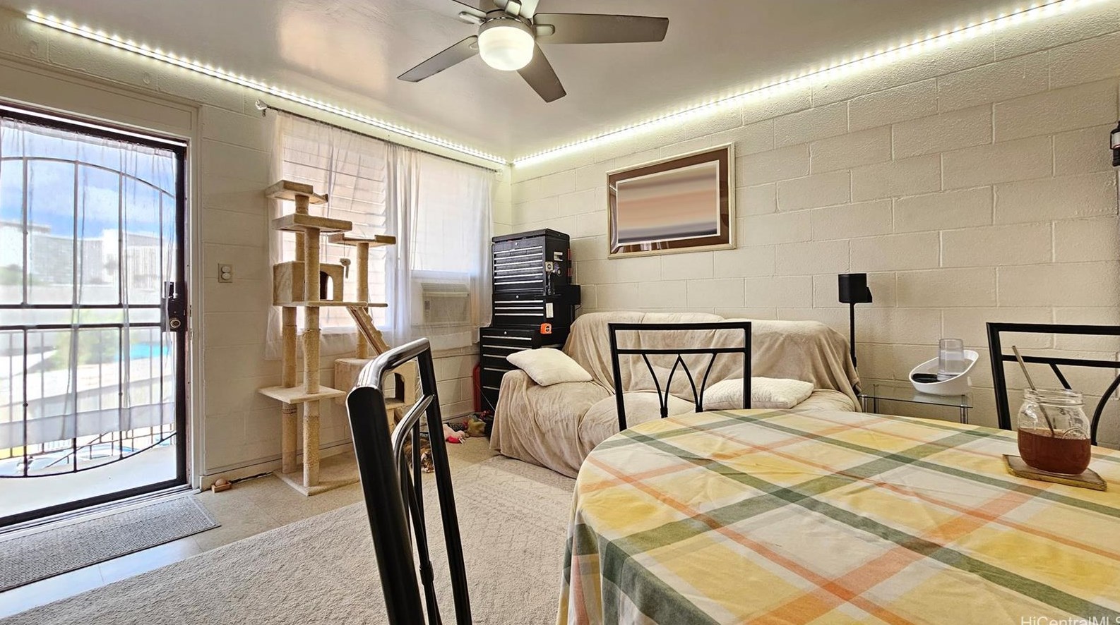 3144 Brokaw St, Honolulu HI  96815-4120 exterior