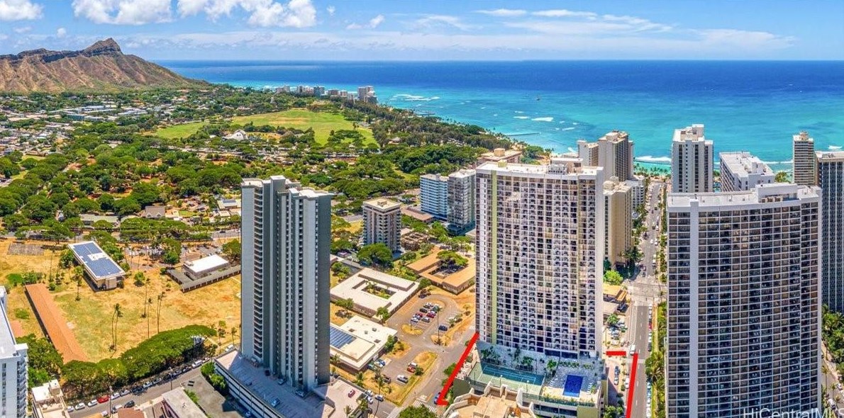 229 Paoakalani Ave, Honolulu HI 96815-3764 exterior