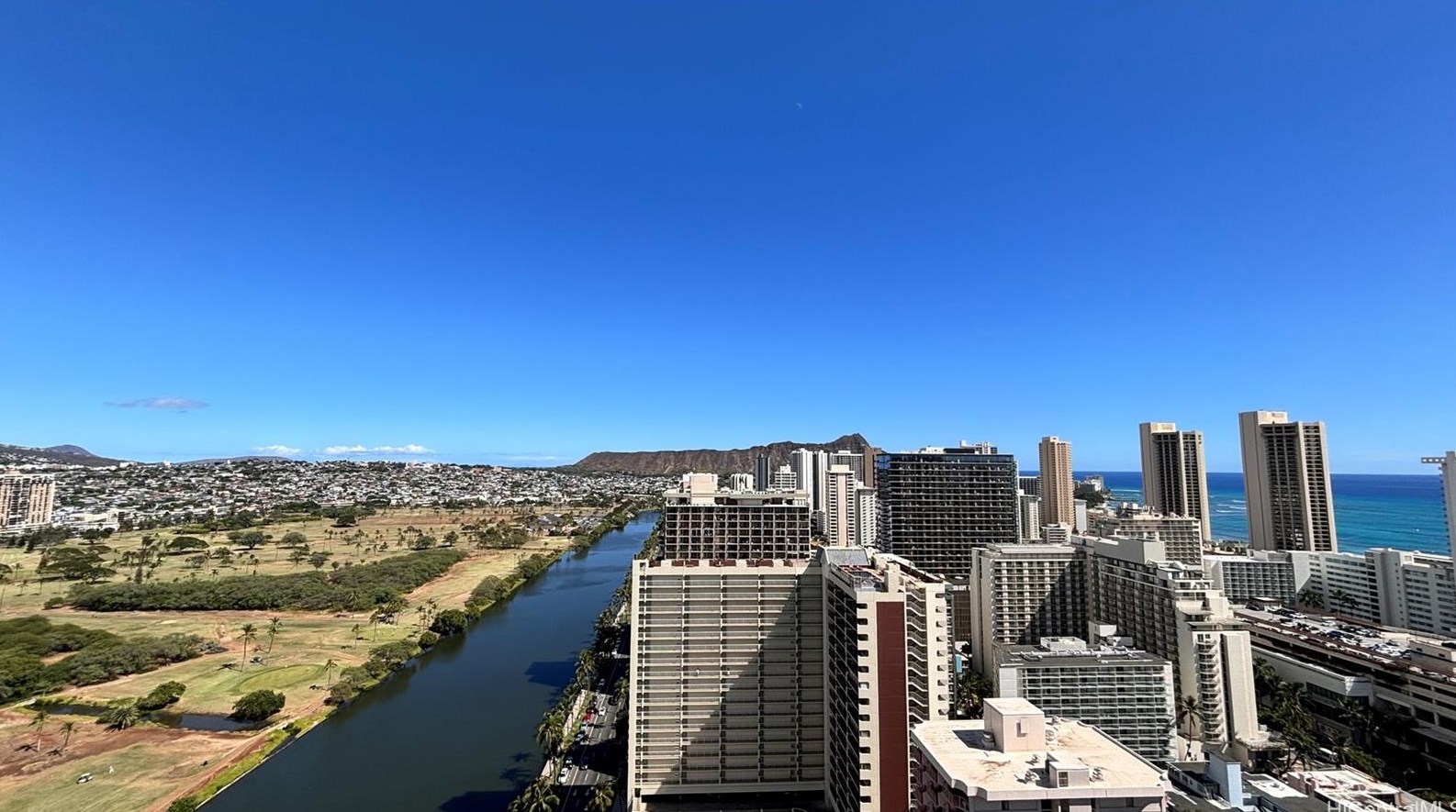 445 Seaside Ave, Honolulu HI  96815-2640 exterior