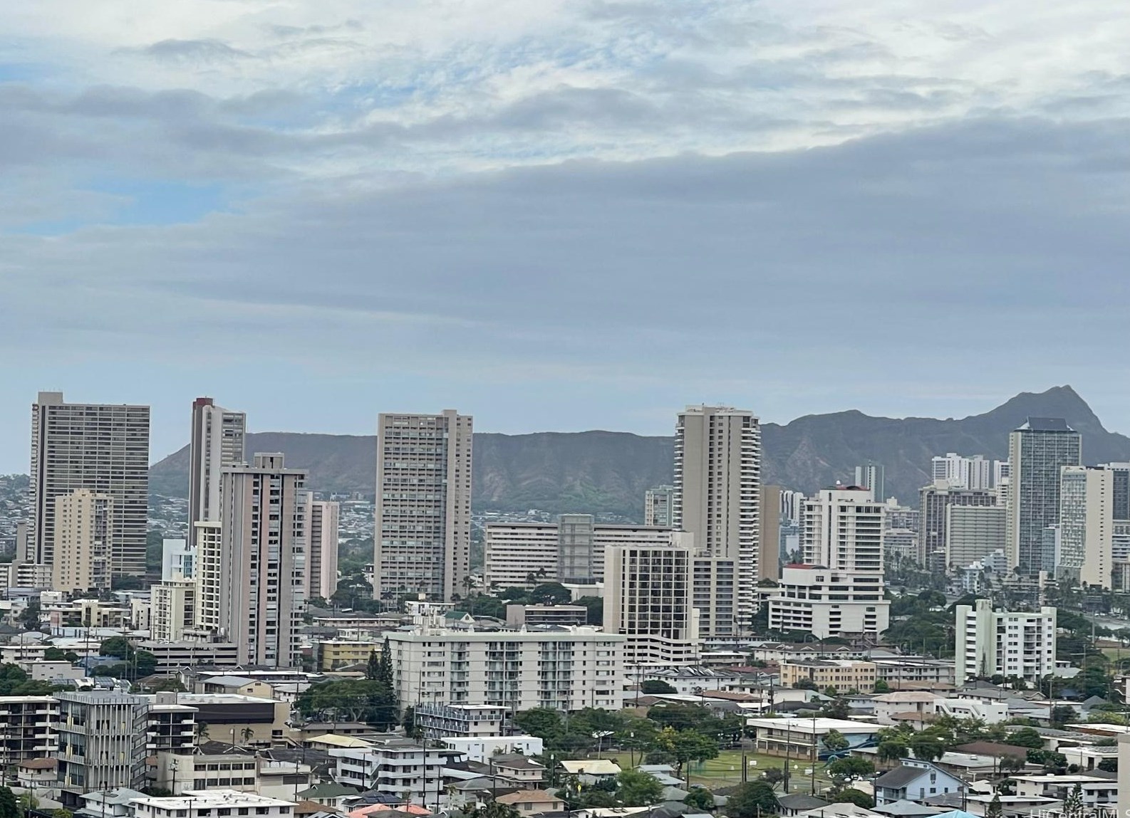 1450 Young St, Honolulu HI  96814-1864 exterior