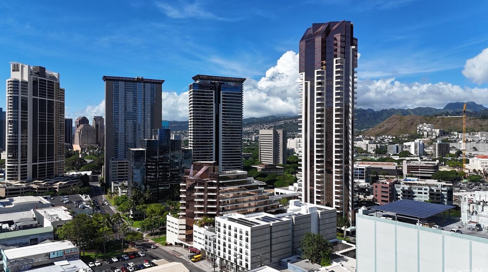 725 Kapiolani Blvd, Honolulu HI  96813-5247 exterior