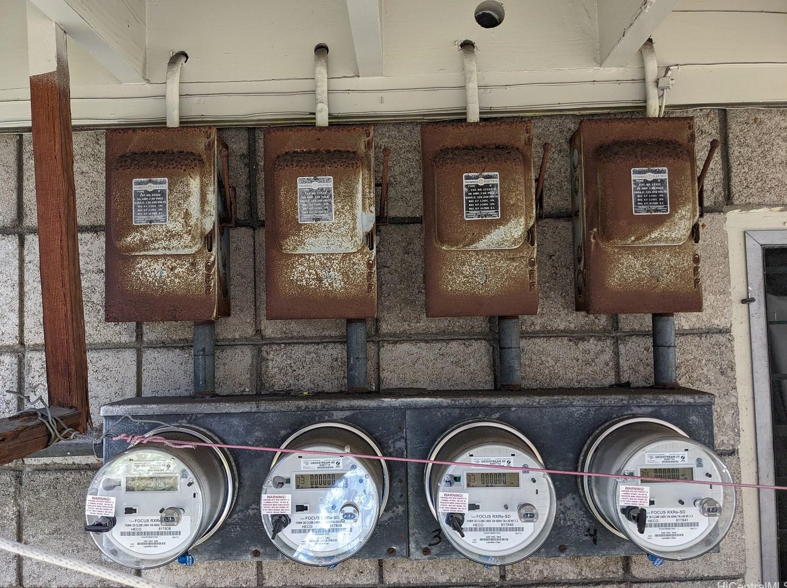 1420 Ward Ave, Honolulu HI  96822-3553 exterior