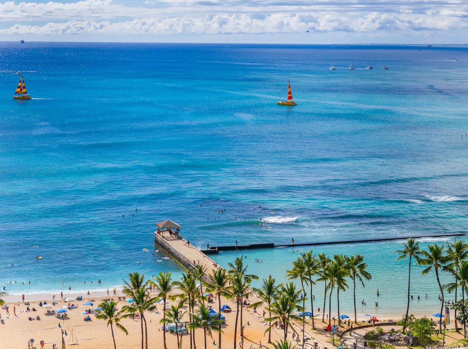 134 Kapahulu Ave, Honolulu HI  96815-4098 exterior