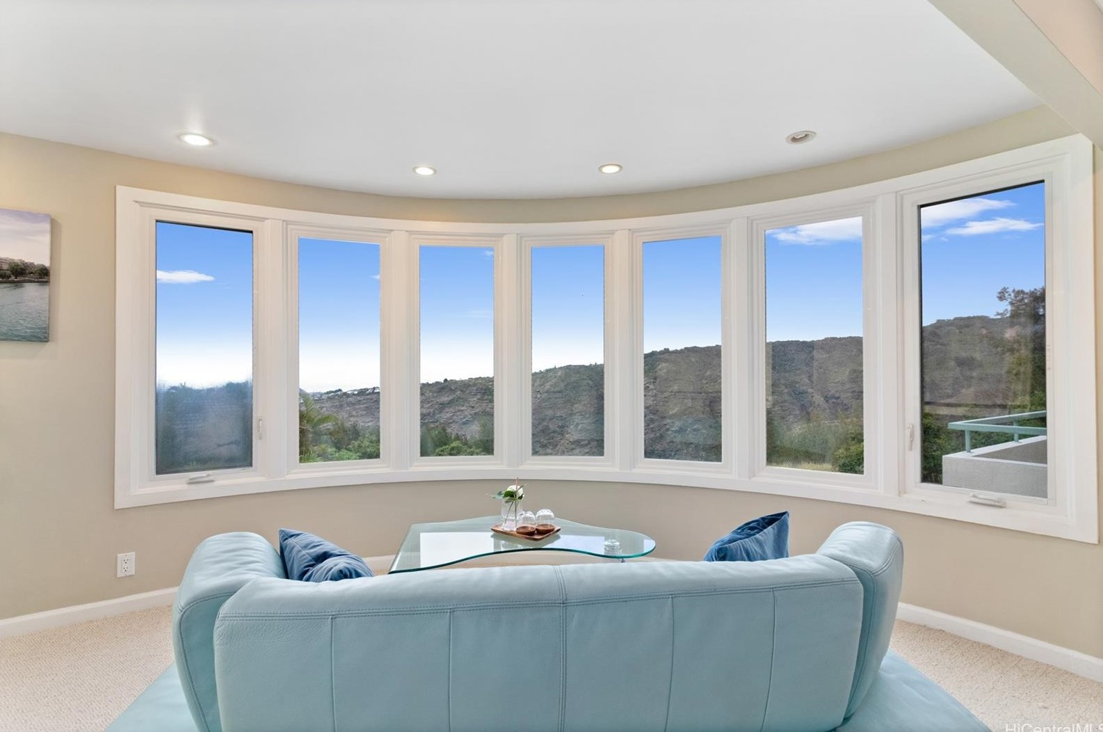 1031 Ikena Cir, Honolulu HI  96821-2557 exterior