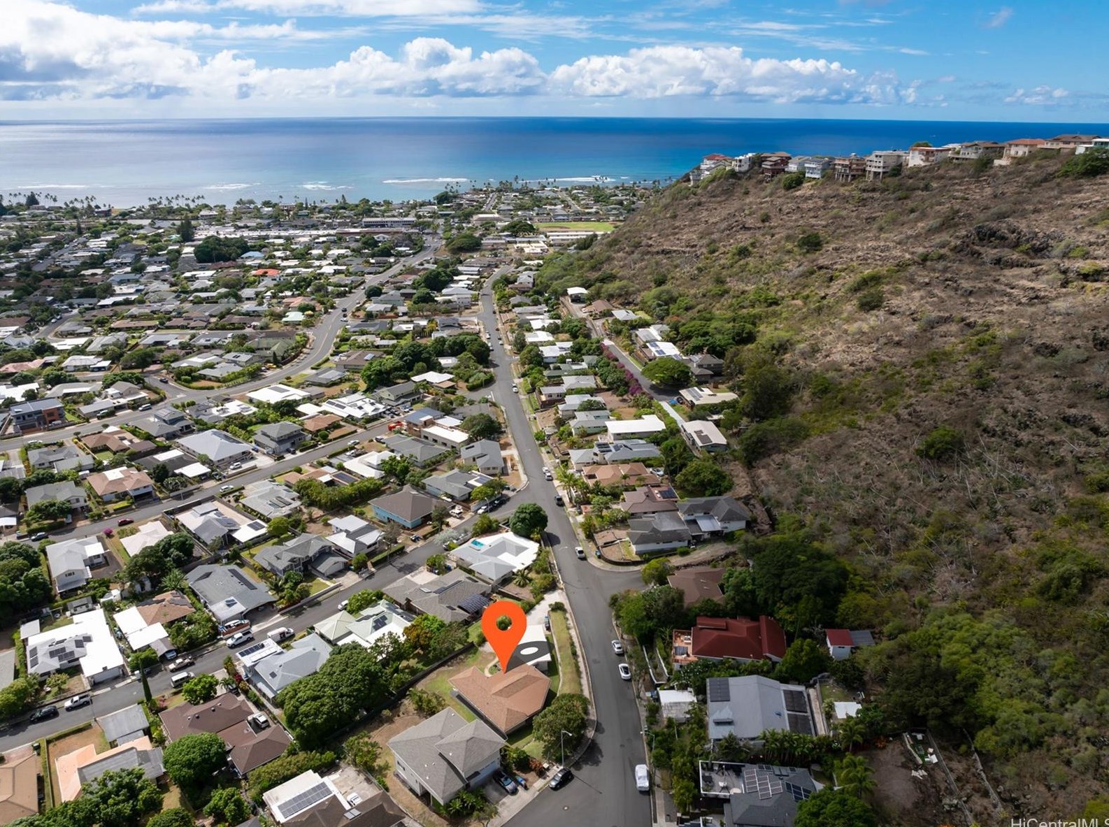 461 Hao St, Honolulu HI  96821-1621 exterior