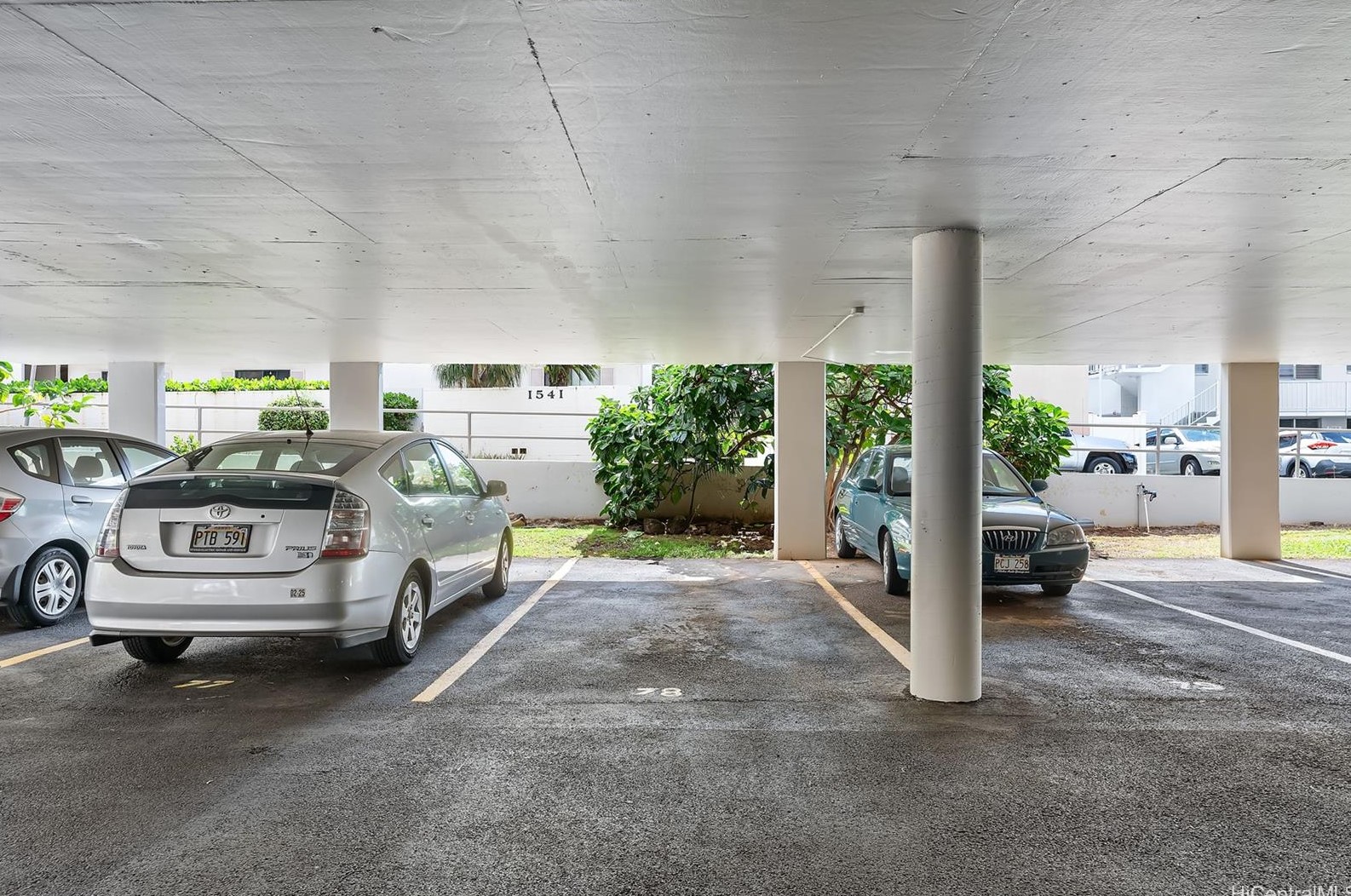 1535 Pensacola St, Honolulu HI  96822-3835 exterior