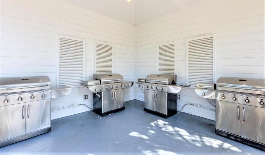 1751 Scenic Highway 98, Destin FL  32541-8542 exterior