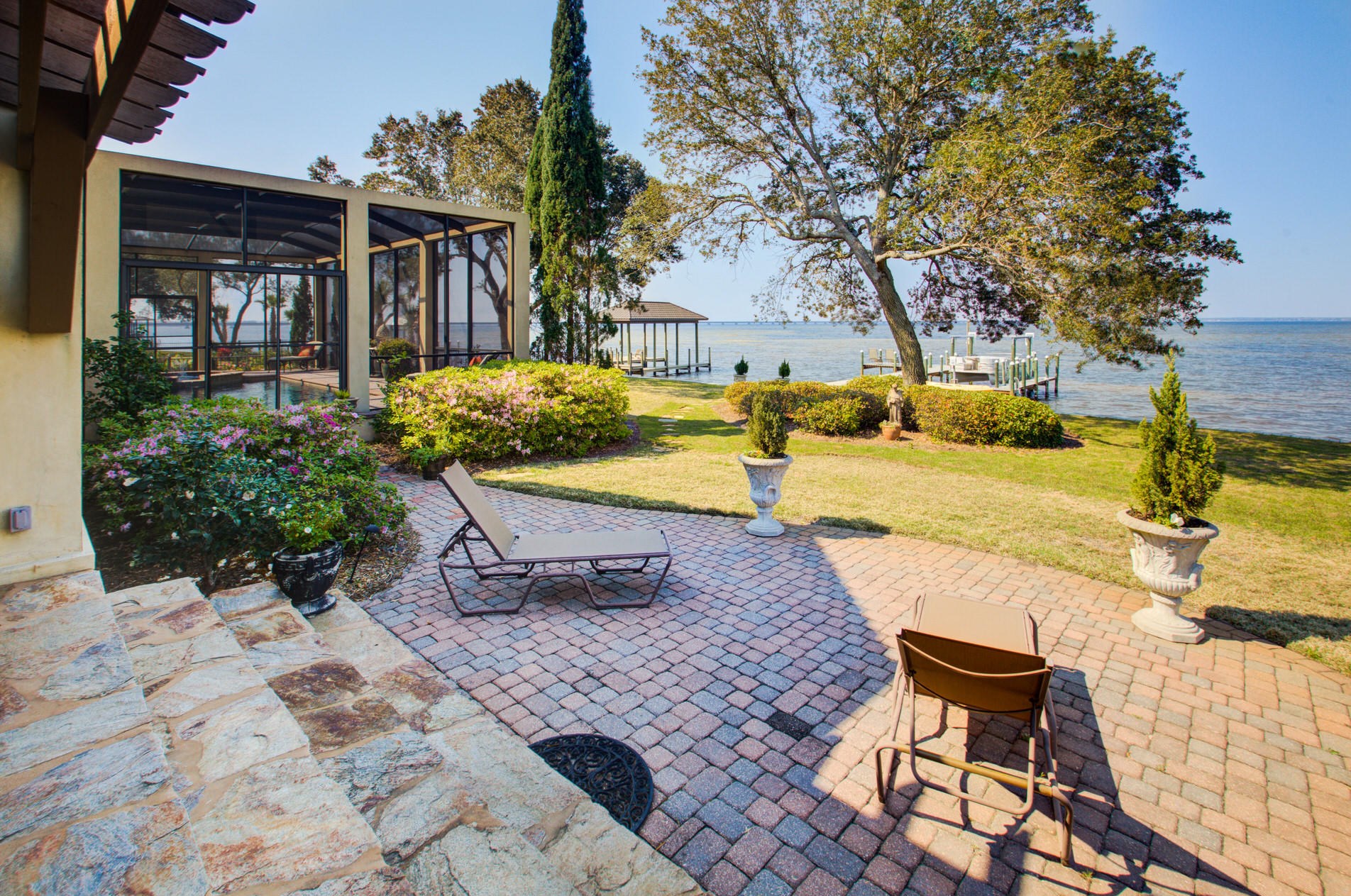 460 Captains Cir, Destin FL 32541-5307 exterior