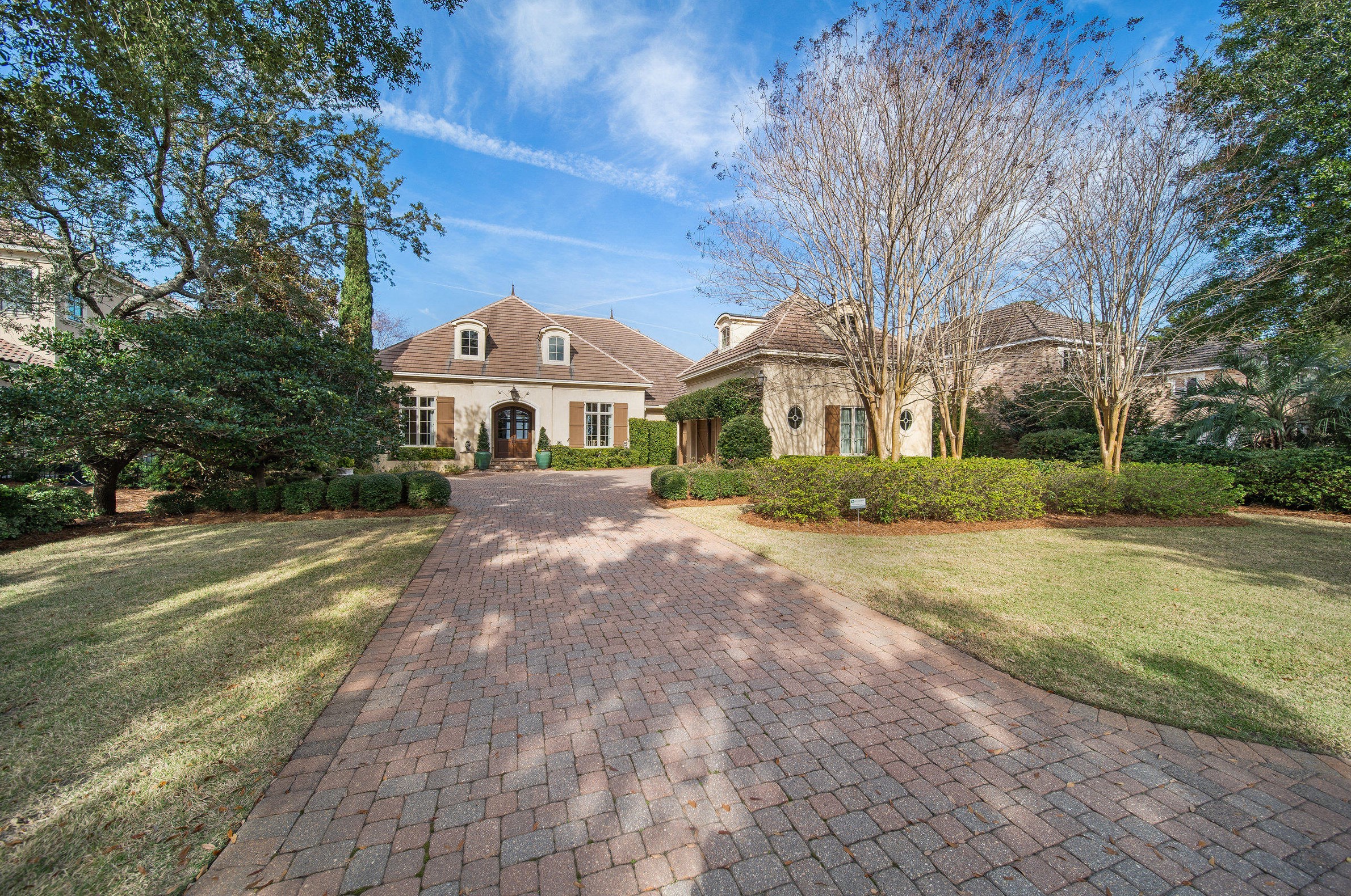 460 Captains Cir, Destin FL 32541-5307 exterior