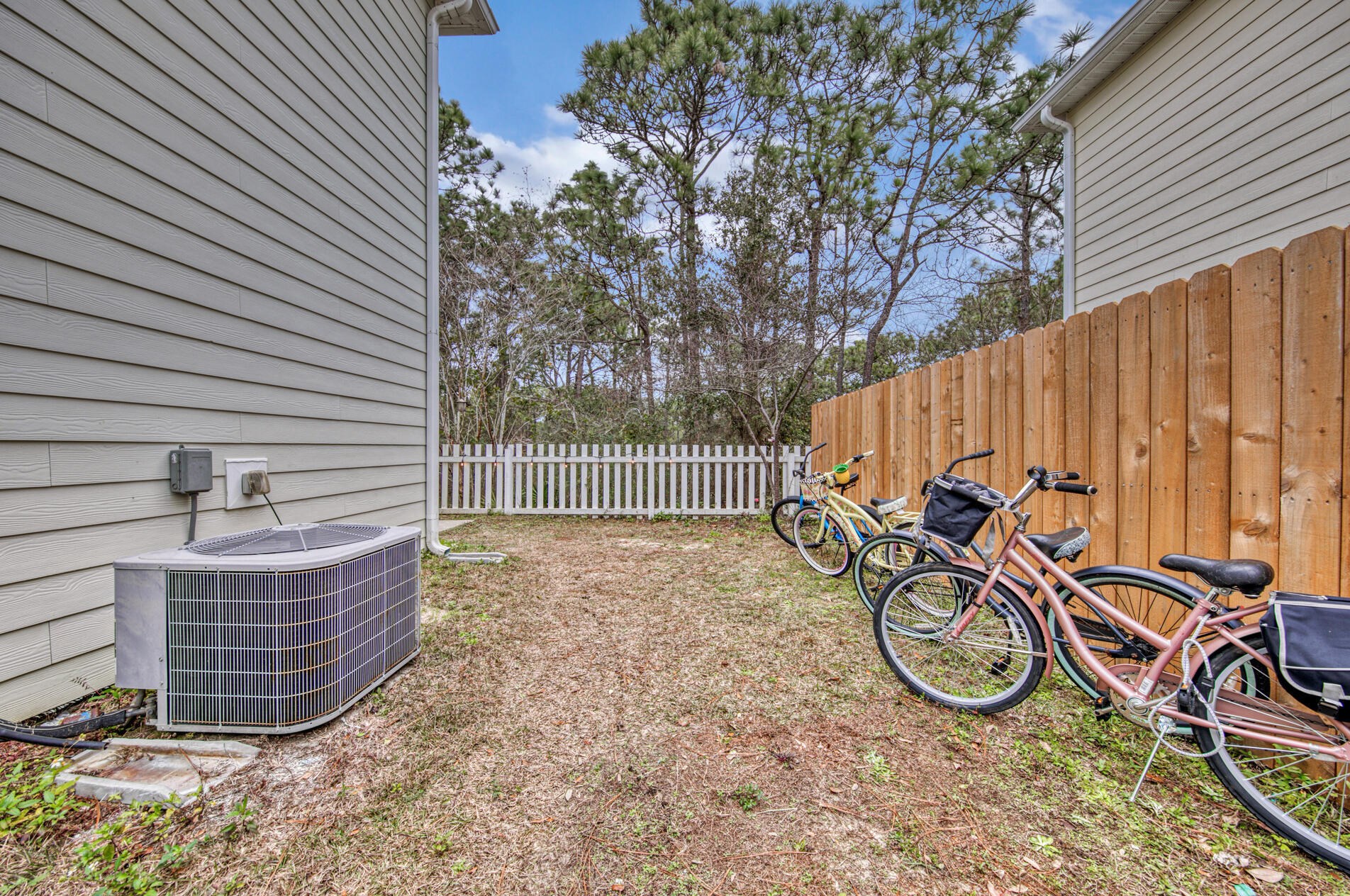 172 Water Oaks Loop, Santa Rosa Beach FL  32459-8538 exterior