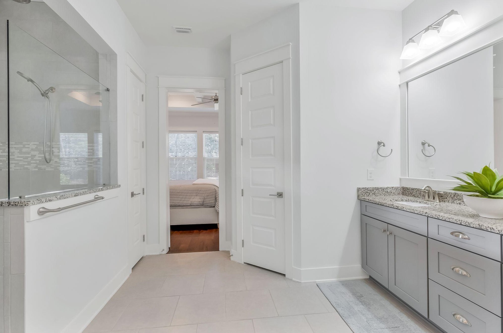 245 Seacrest Dr, Panama City FL 32461-7047 exterior