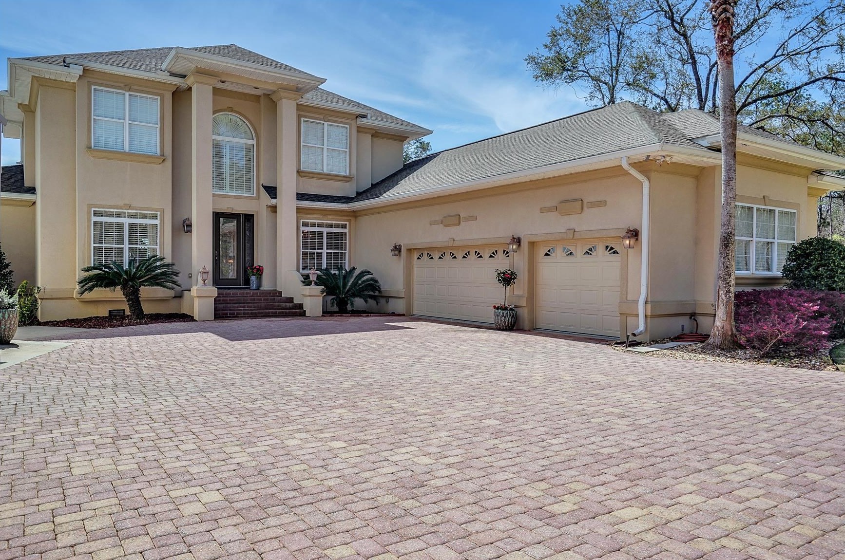 130 Shoreline Dr, Freeport, FL 32439