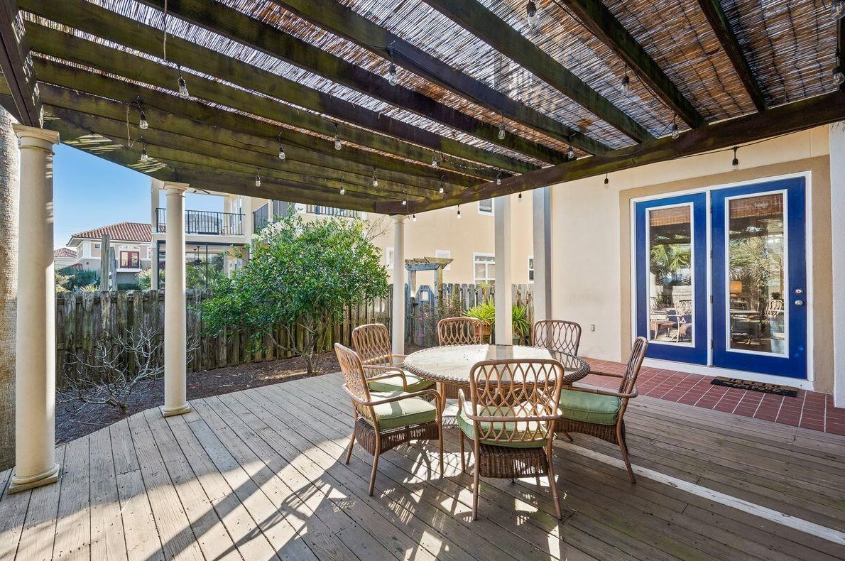 403 Ln Valencia Cir, Panama City FL 32413-3344 exterior