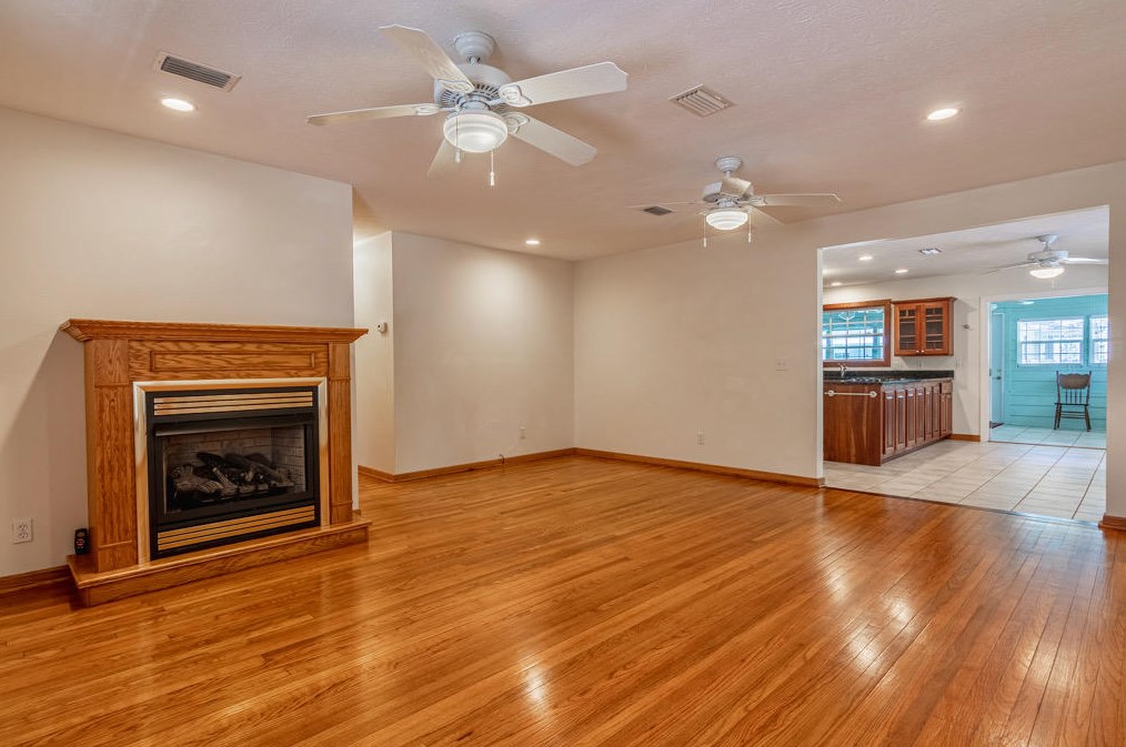 3400 16 St, Panama City FL 32401-1204 exterior