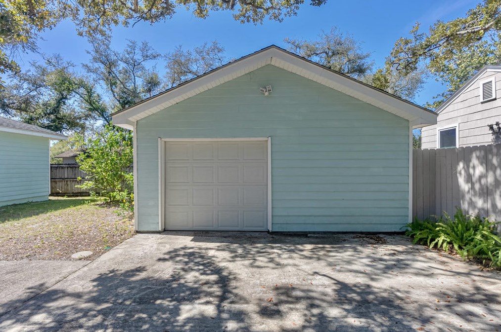 3400 16 St, Panama City FL 32401-1204 exterior