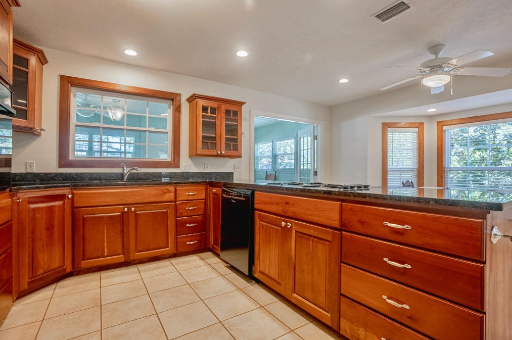 3400 16 St, Panama City FL 32401-1204 exterior