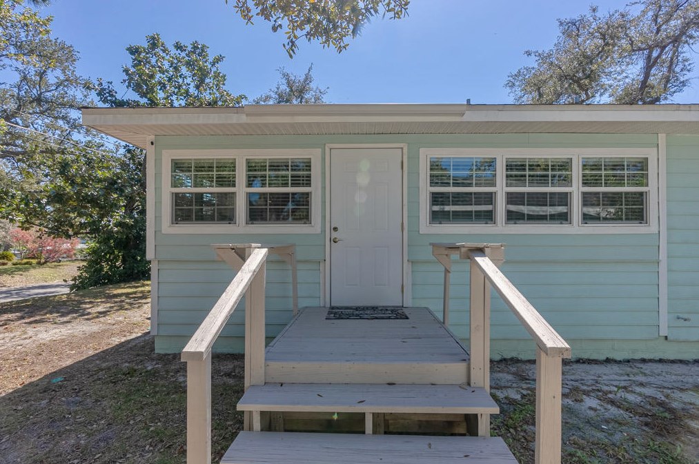 3400 16 St, Panama City FL 32401-1204 exterior