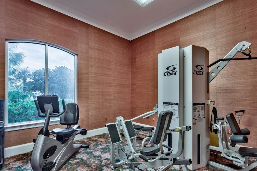 319 Ln Valencia Cir, Panama City FL 32413-3343 exterior