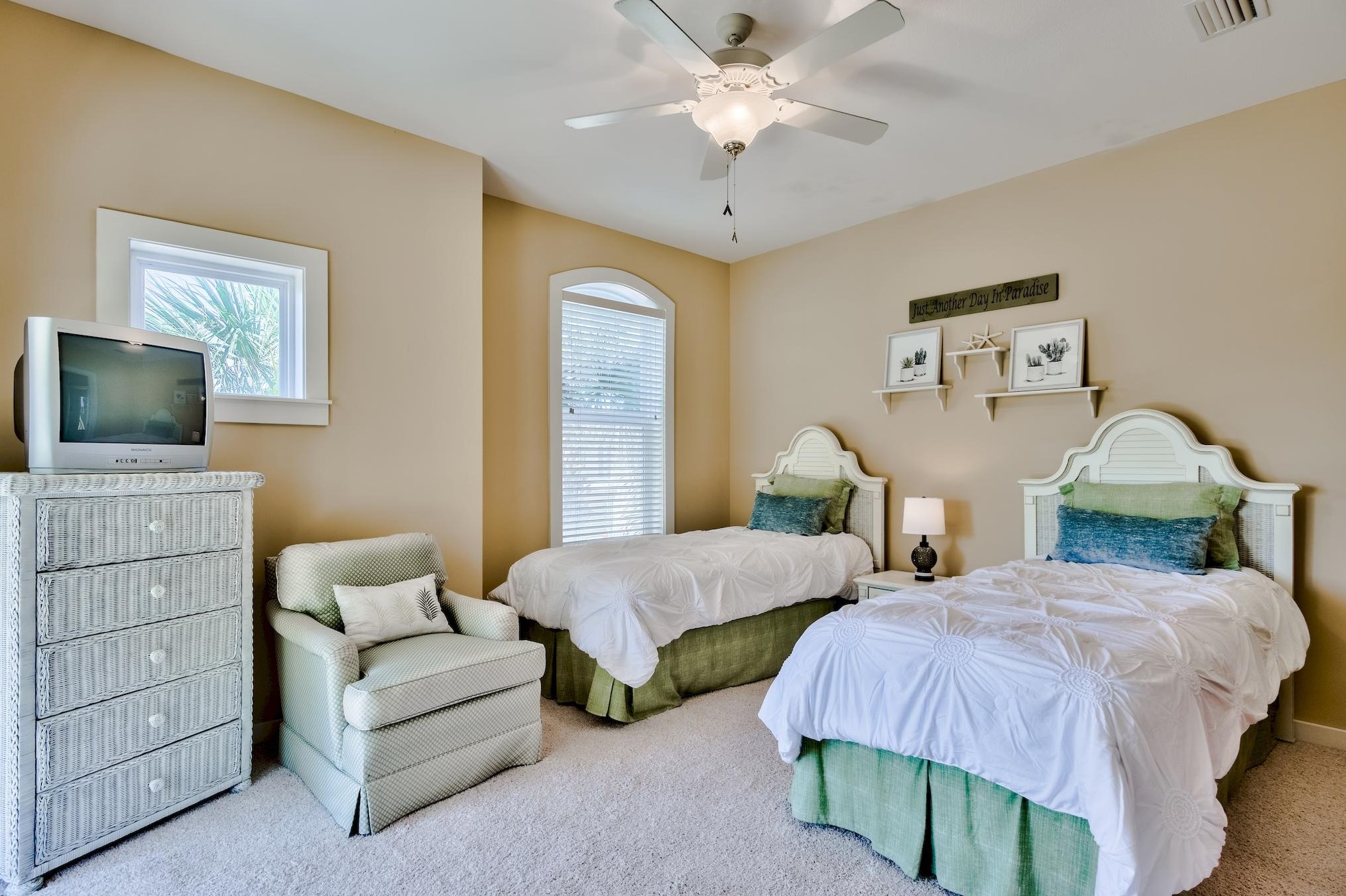 319 Ln Valencia Cir, Panama City FL 32413-3343 exterior