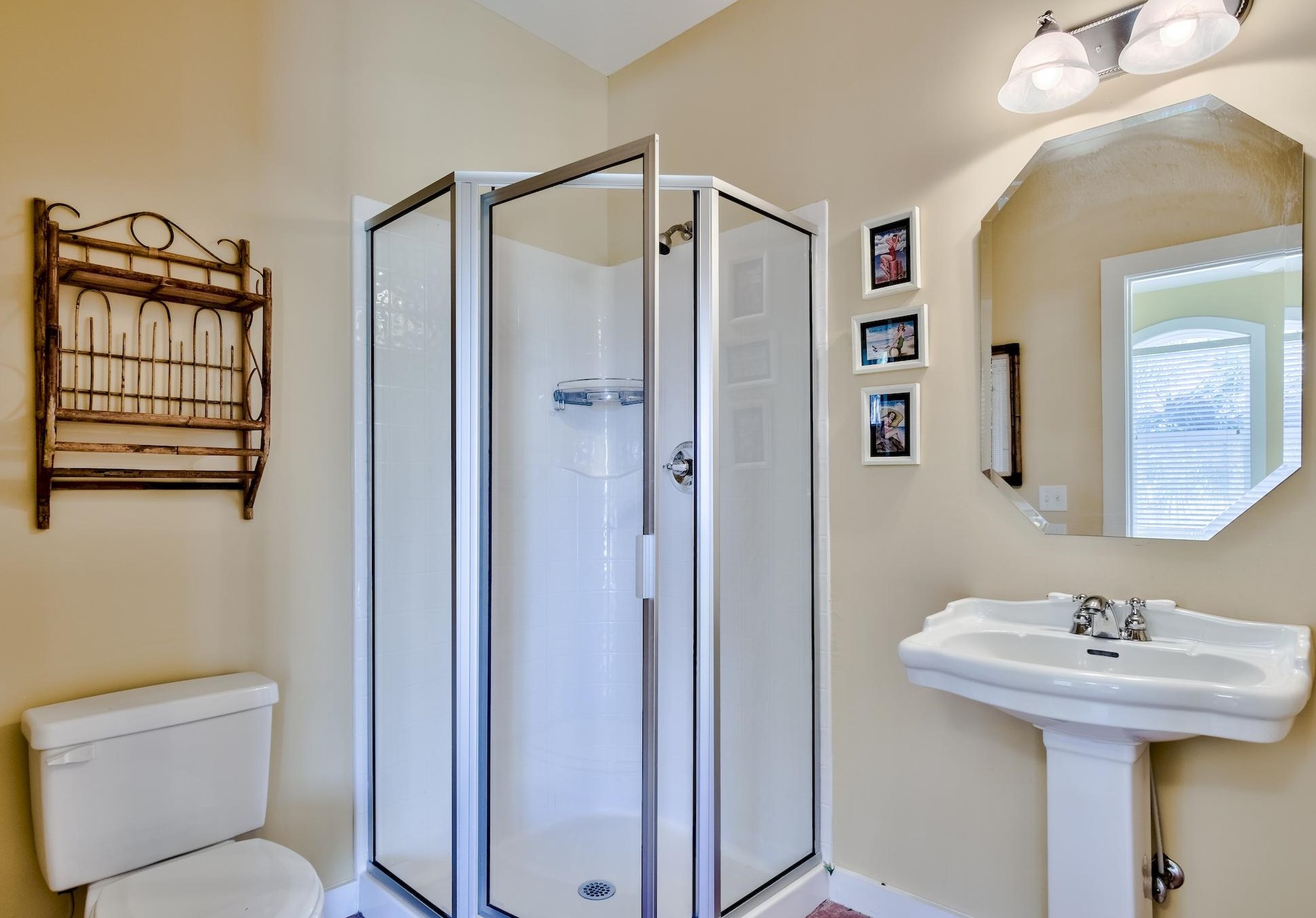 319 Ln Valencia Cir, Panama City FL 32413-3343 exterior