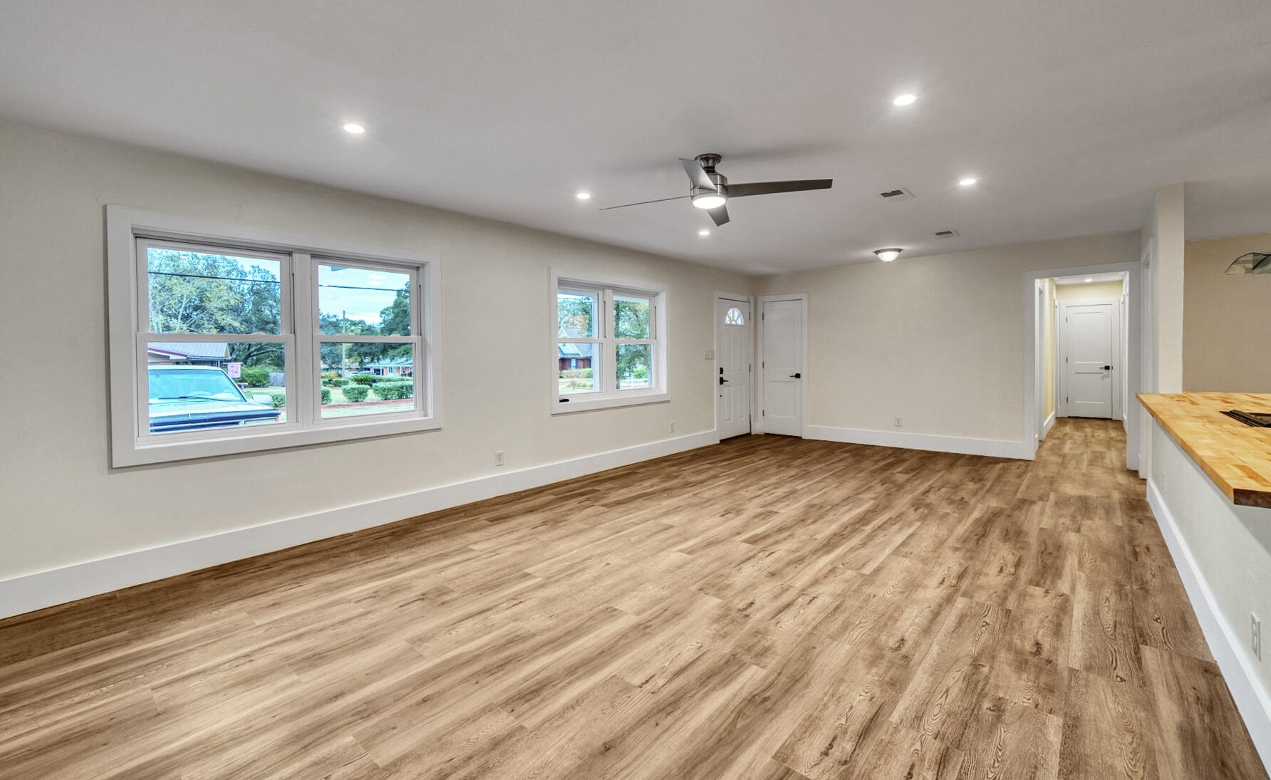 122 Dyer St, Niceville FL  32578-2623 exterior