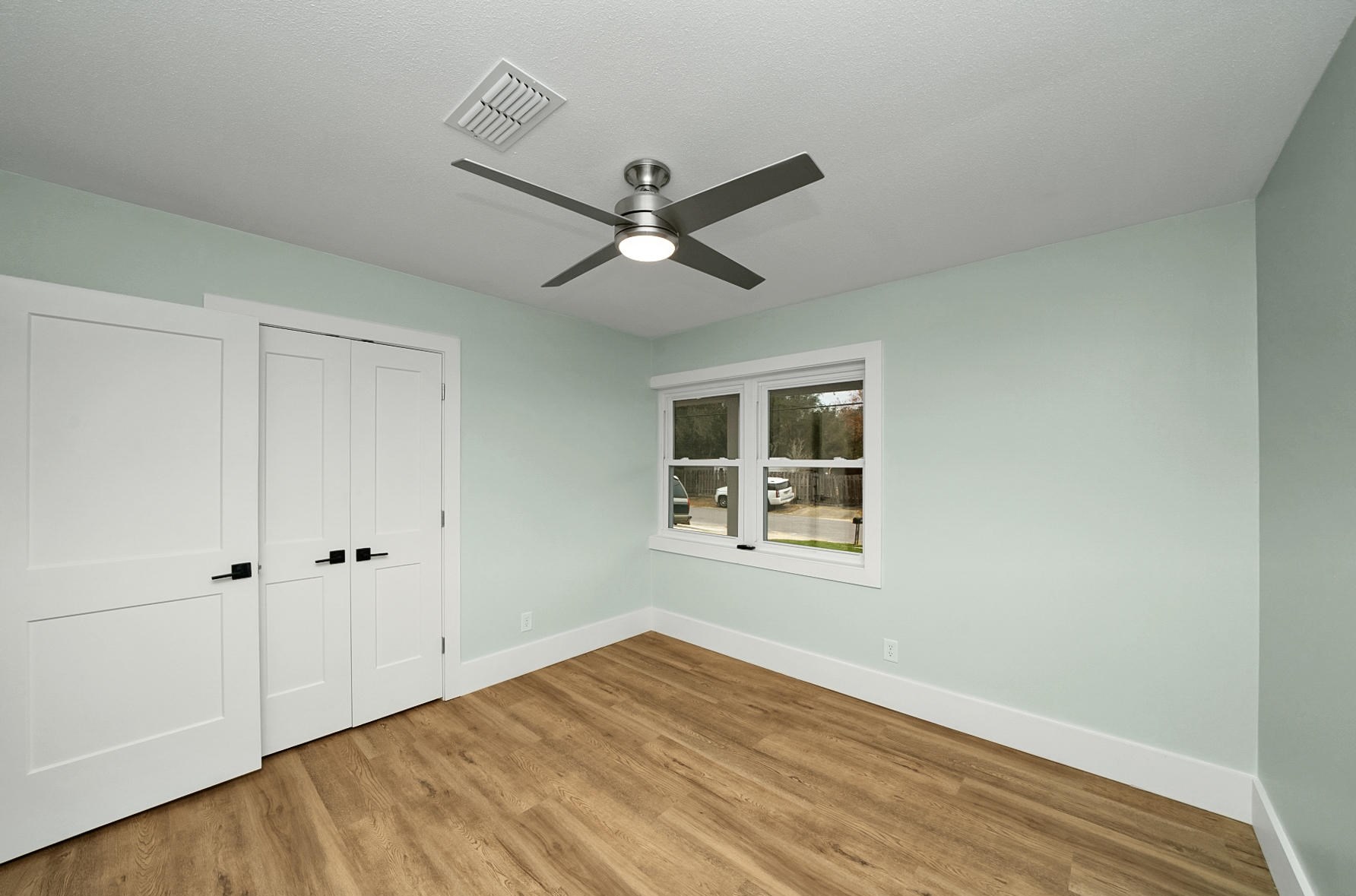 122 Dyer St, Niceville FL  32578-2623 exterior