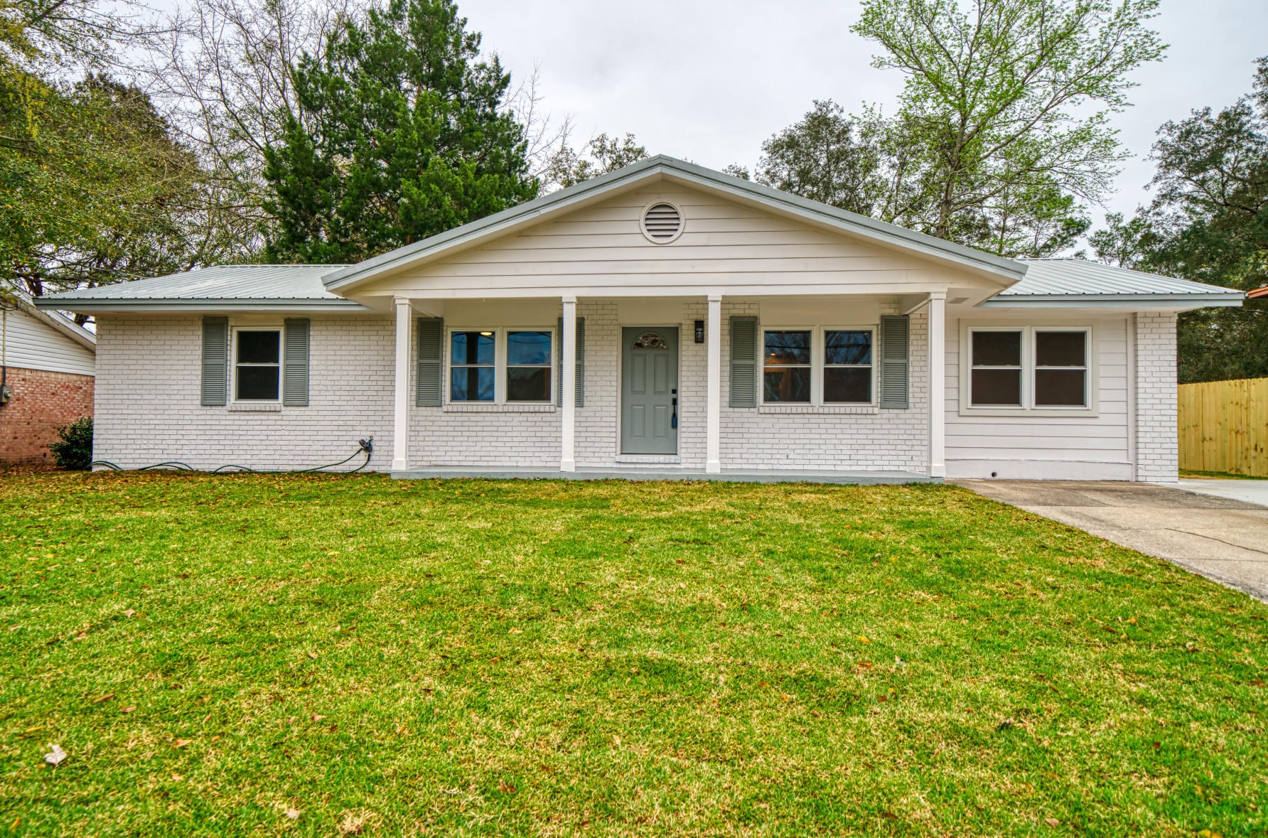 122 Dyer St, Niceville FL  32578-2623 exterior