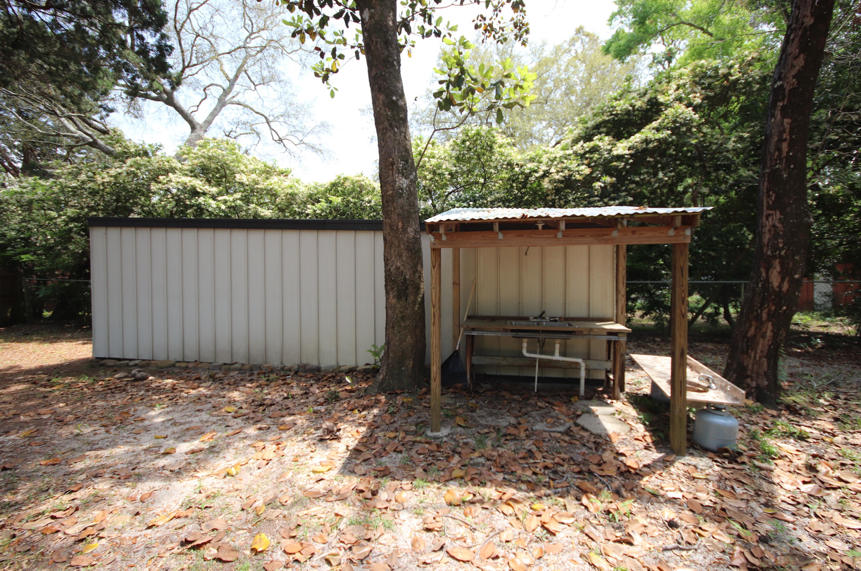 518 Pine Ave, Niceville FL  32578-4617 exterior