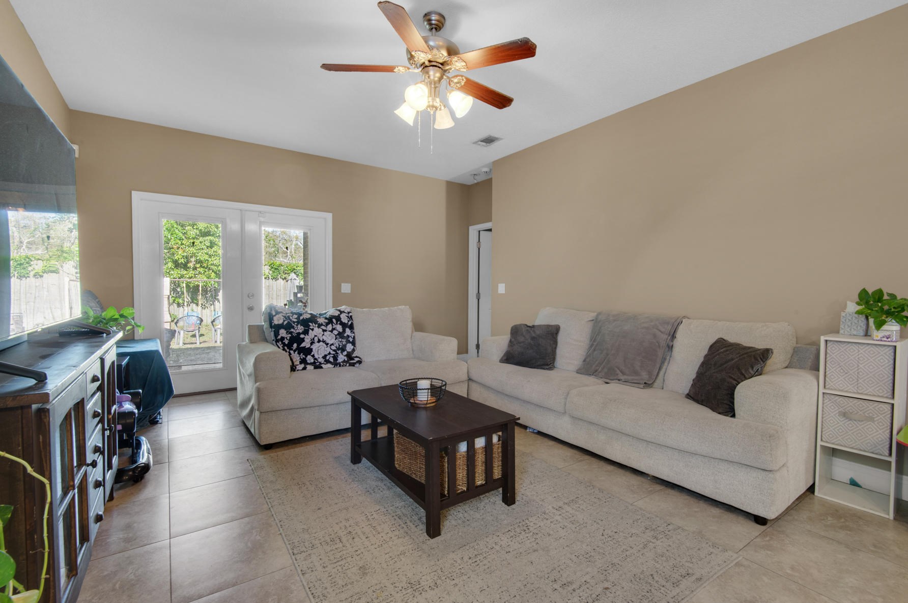 702 Hazel Dr, Fort Walton Beach FL  32547-2002 exterior