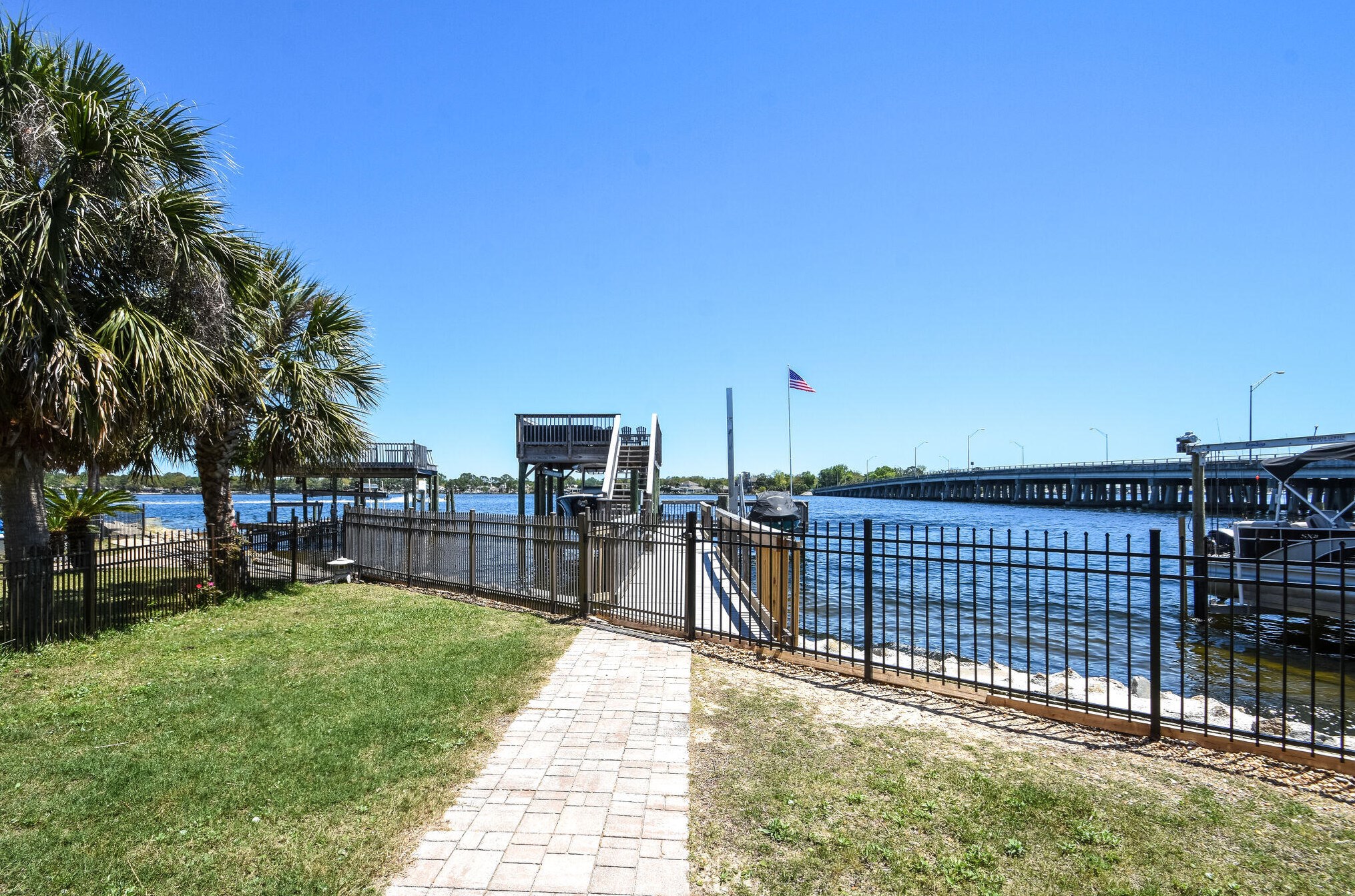 907 Lighthouse Rd, Fort Walton Beach FL  32547-3914 exterior