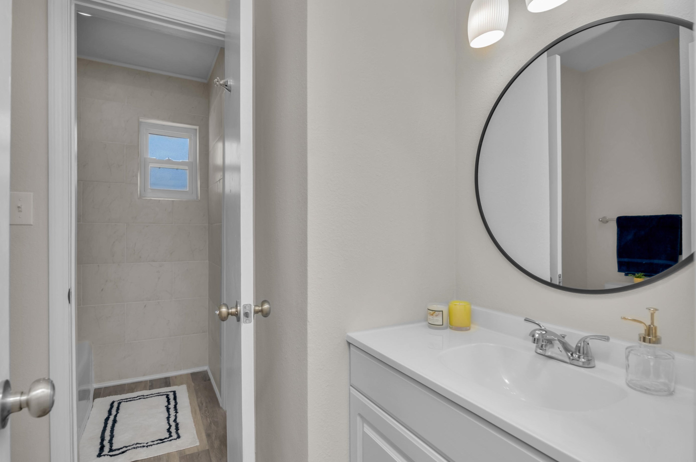 125 Terry Cir, Mary Esther FL  32569-1850 exterior