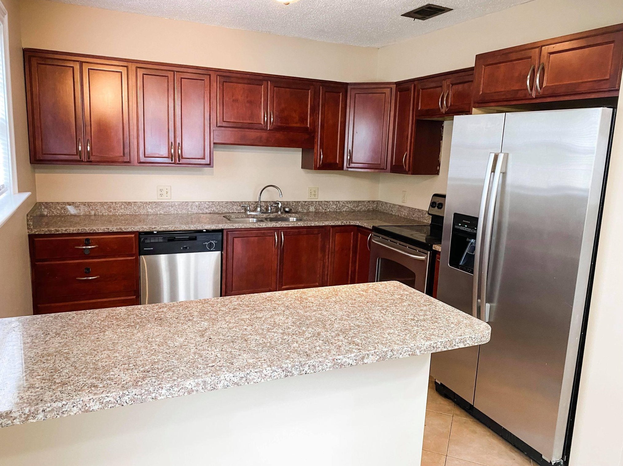 1718 Bennetts End, Fort Walton Beach FL  32547-6904 exterior