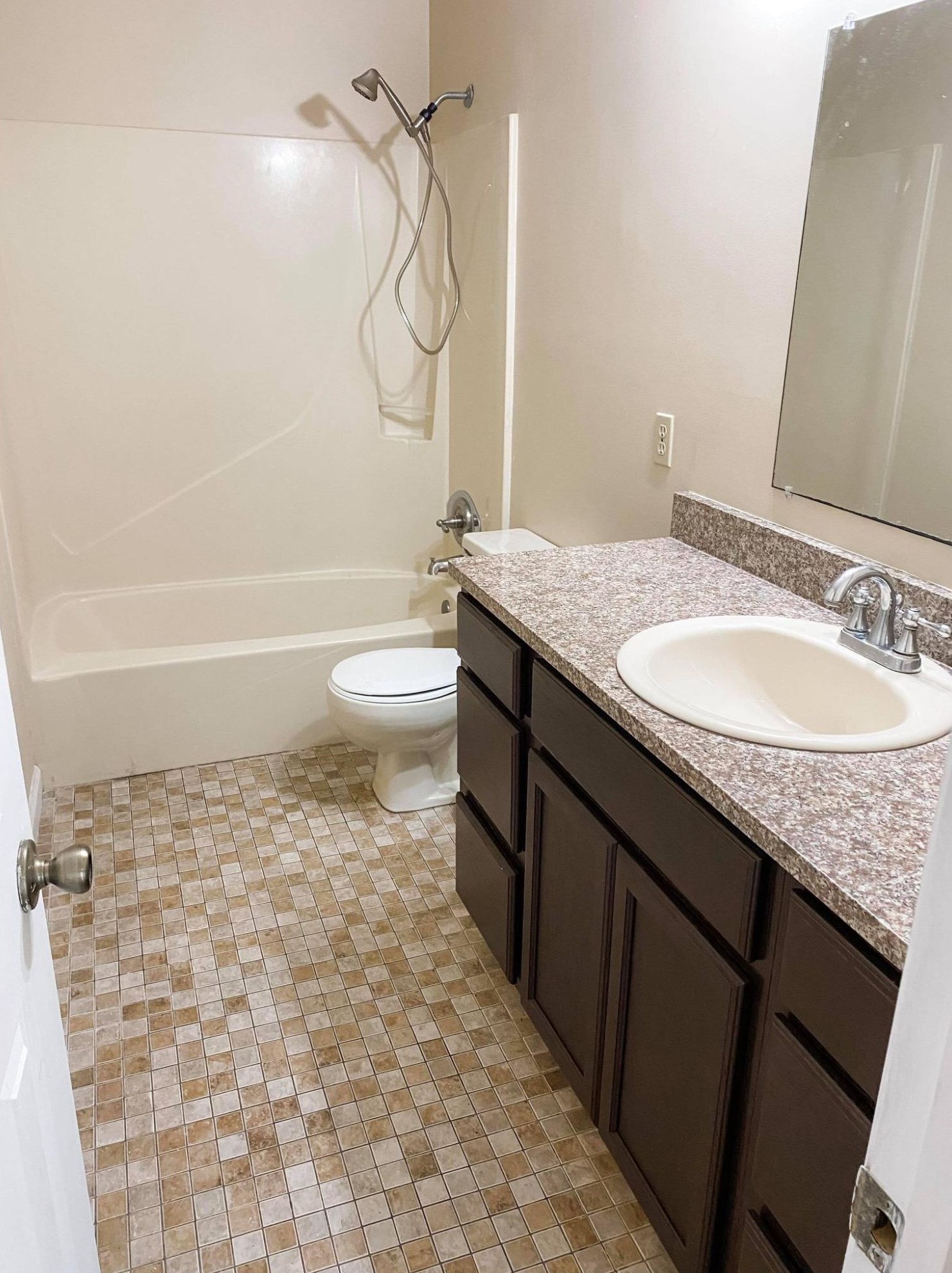 1718 Bennetts End, Fort Walton Beach FL  32547-6904 exterior