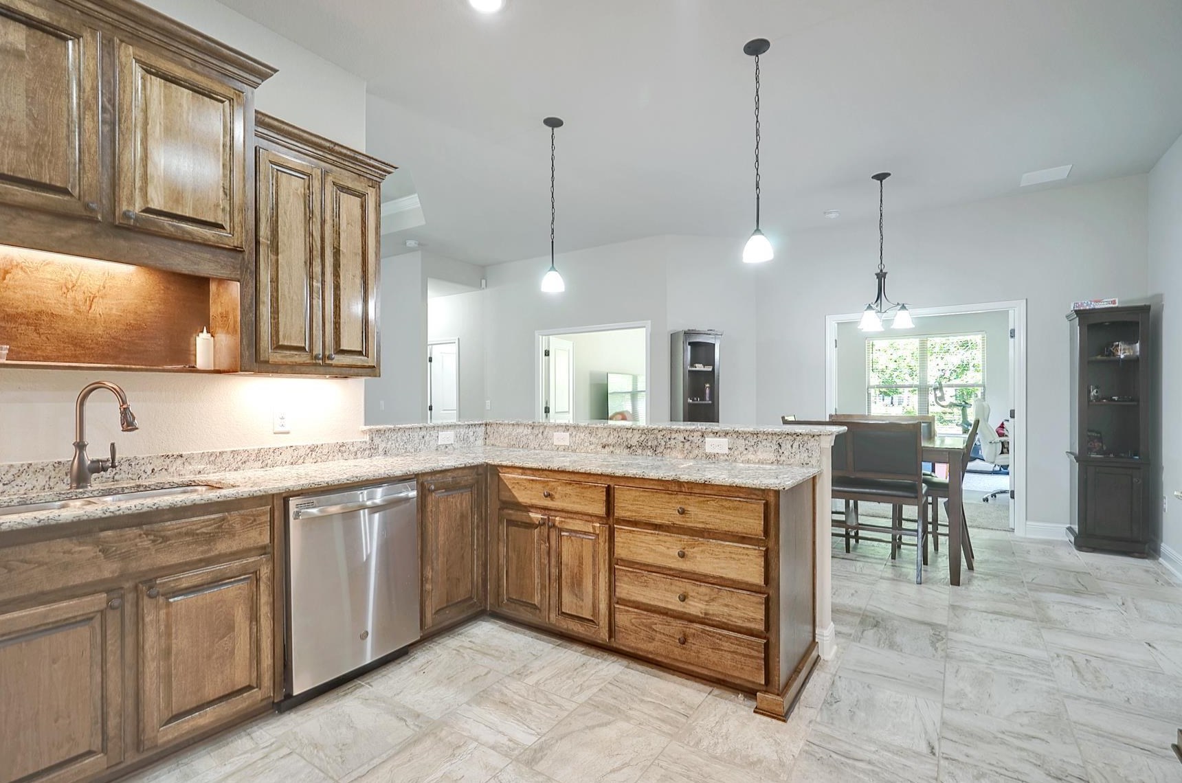 5330 Wyndell Cir, Crestview FL  32539-7046 exterior