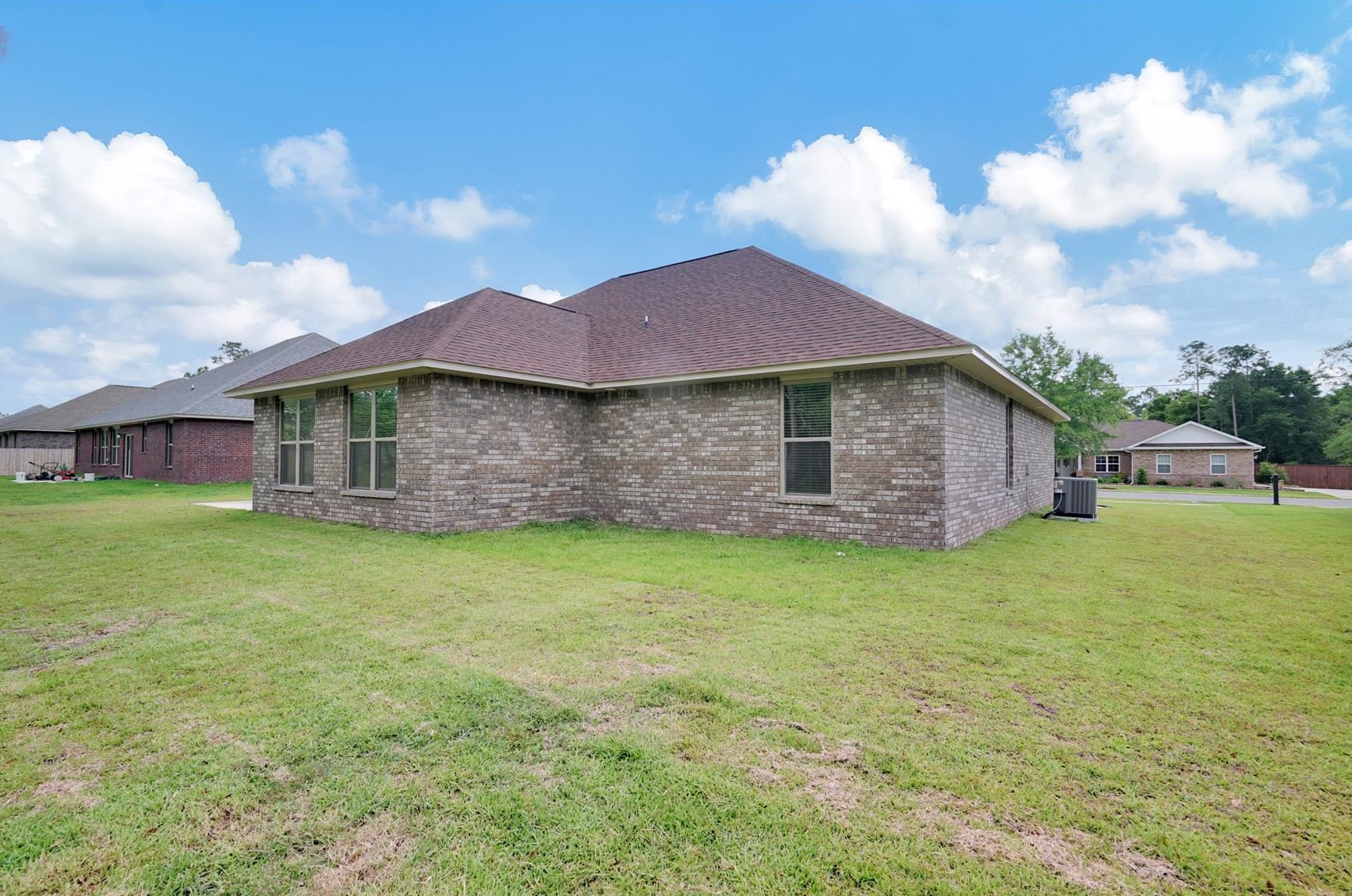 5330 Wyndell Cir, Crestview FL  32539-7046 exterior