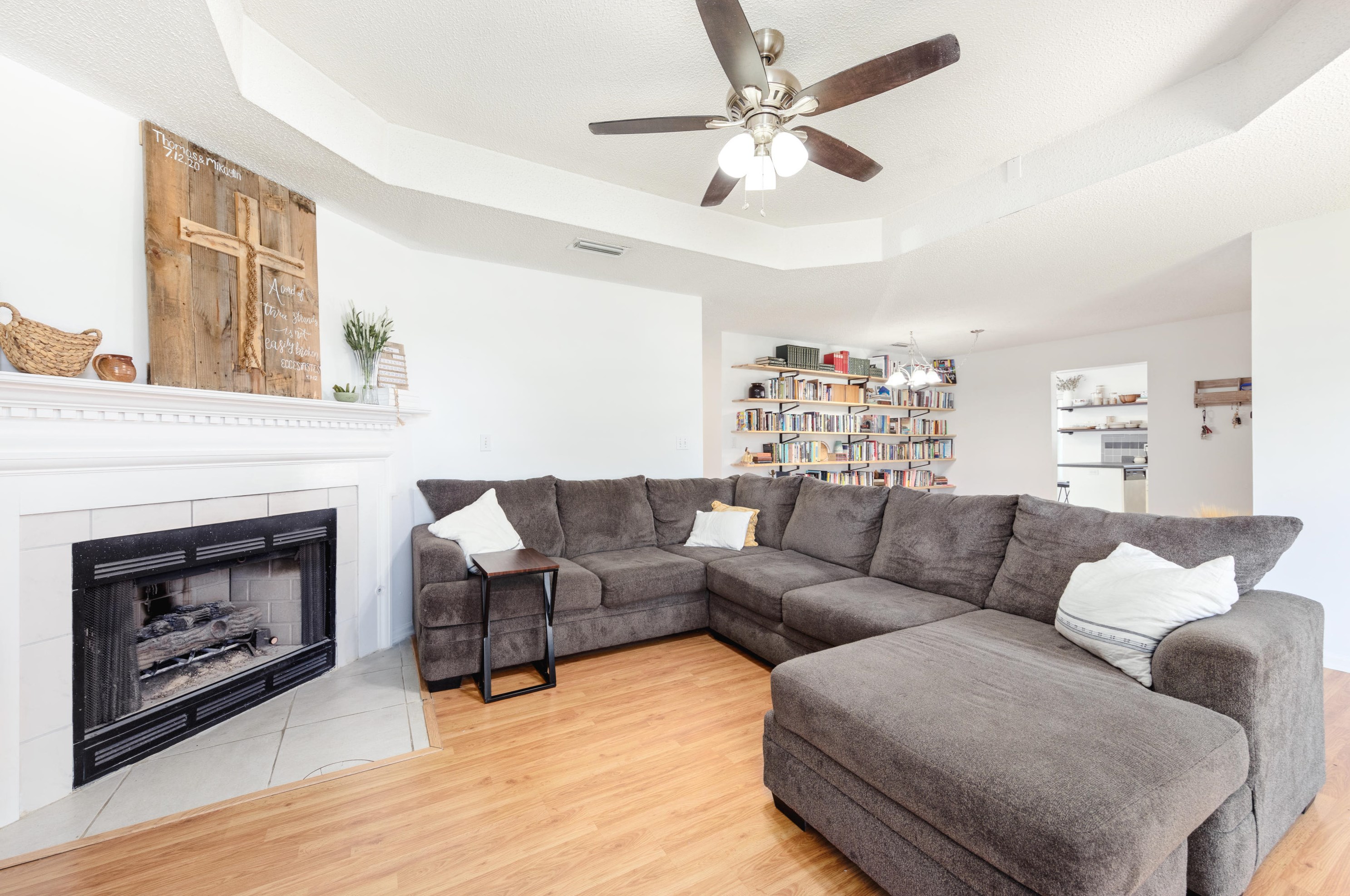 486 Rush Park Cir, Mary Esther FL  32569-2404 exterior