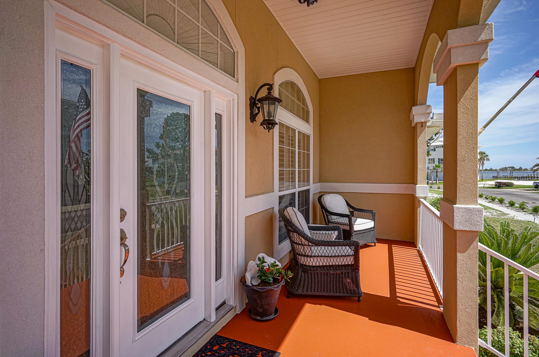 569 Radiant Cir, Mary Esther FL  32569-3424 exterior