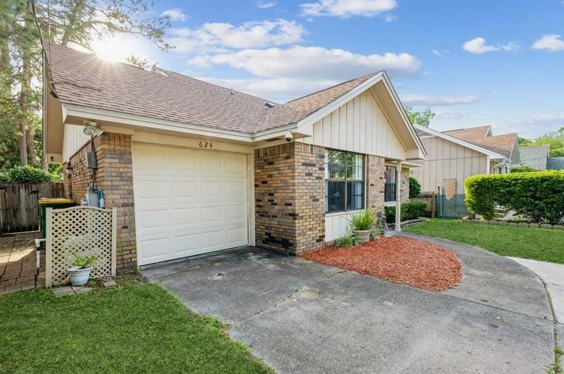 624 Lloyd St, Fort Walton Beach FL  32547-7121 exterior