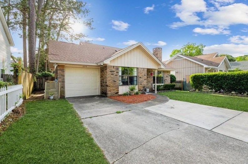 624 Lloyd St, Fort Walton Beach FL  32547-7121 exterior