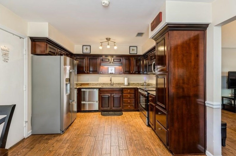 624 Lloyd St, Fort Walton Beach FL  32547-7121 exterior