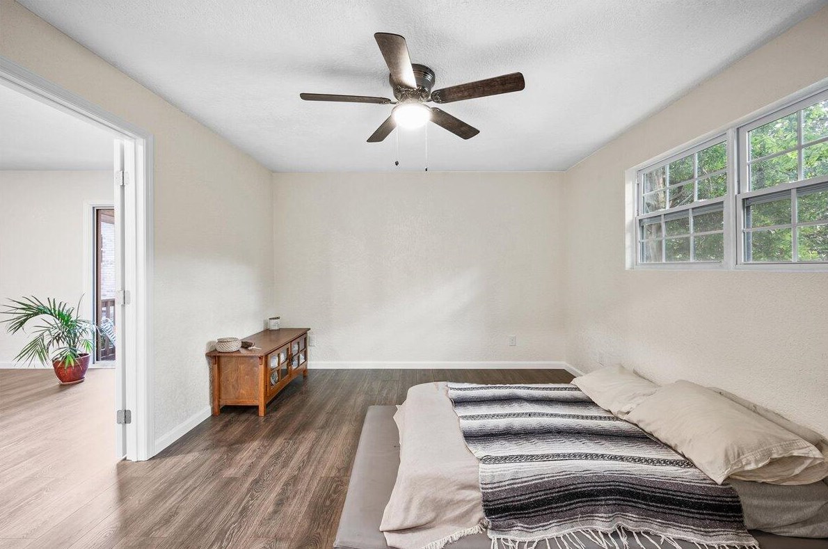 156 Lindberg St, Crestview FL  32536-2611 exterior