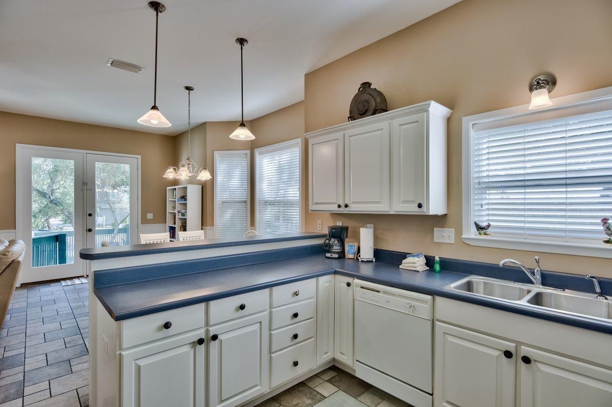 261 Defuniak St, Santa Rosa Beach FL  32459-2848 exterior