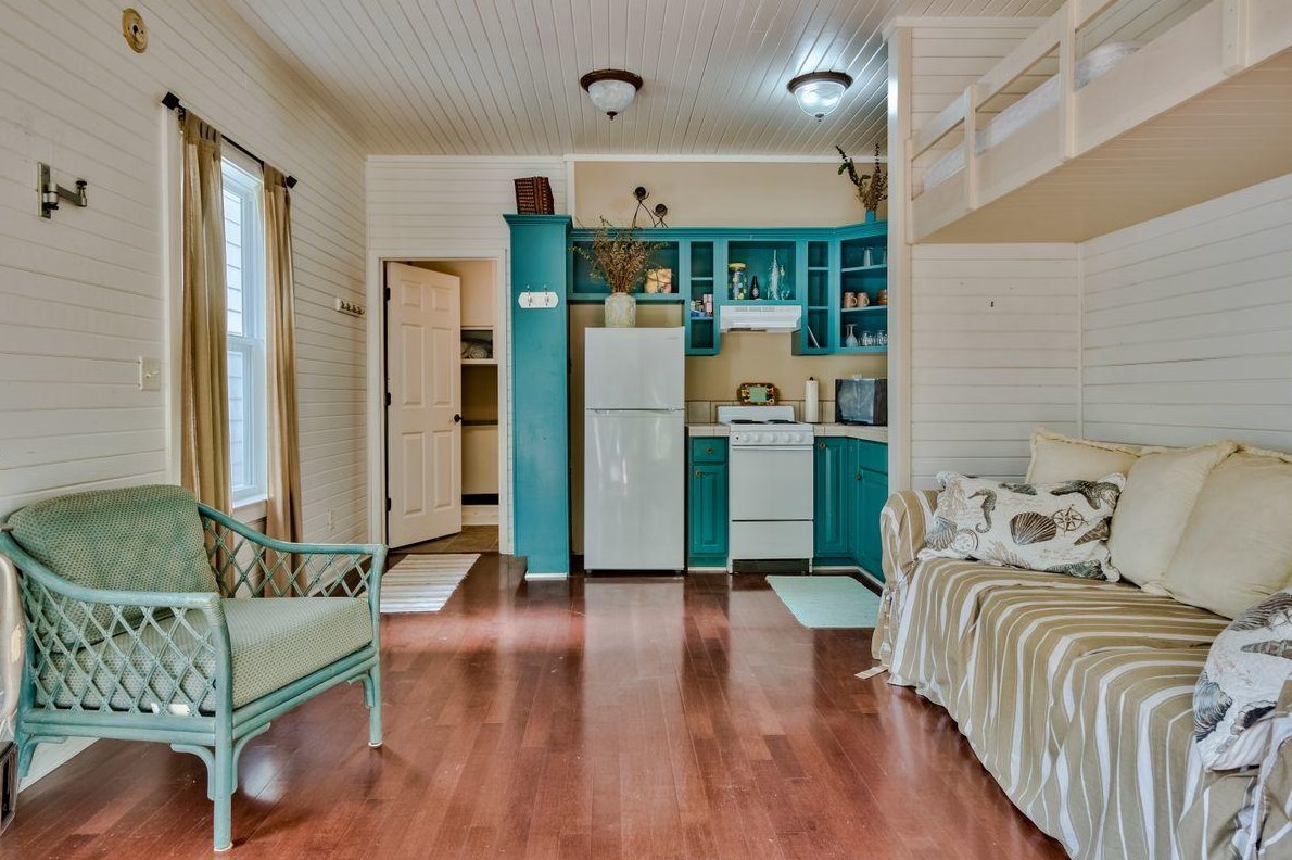 261 Defuniak St, Santa Rosa Beach FL  32459-2848 exterior