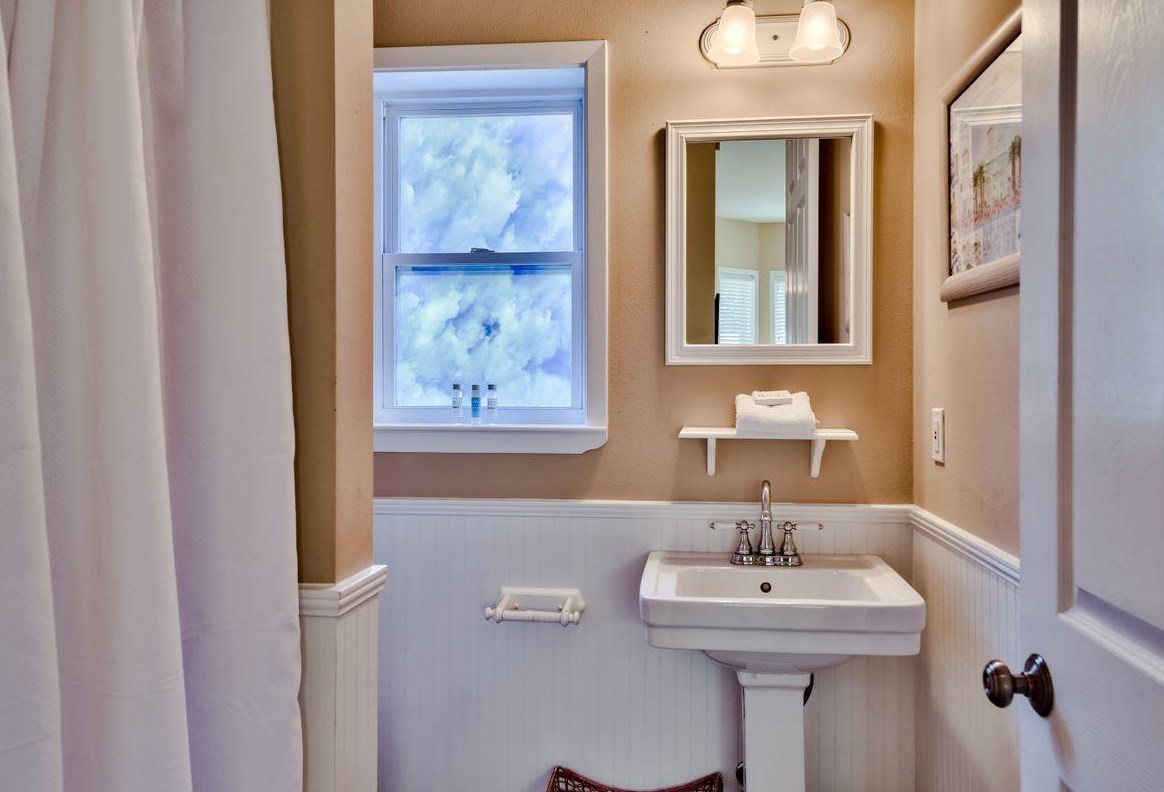 261 Defuniak St, Santa Rosa Beach FL  32459-2848 exterior