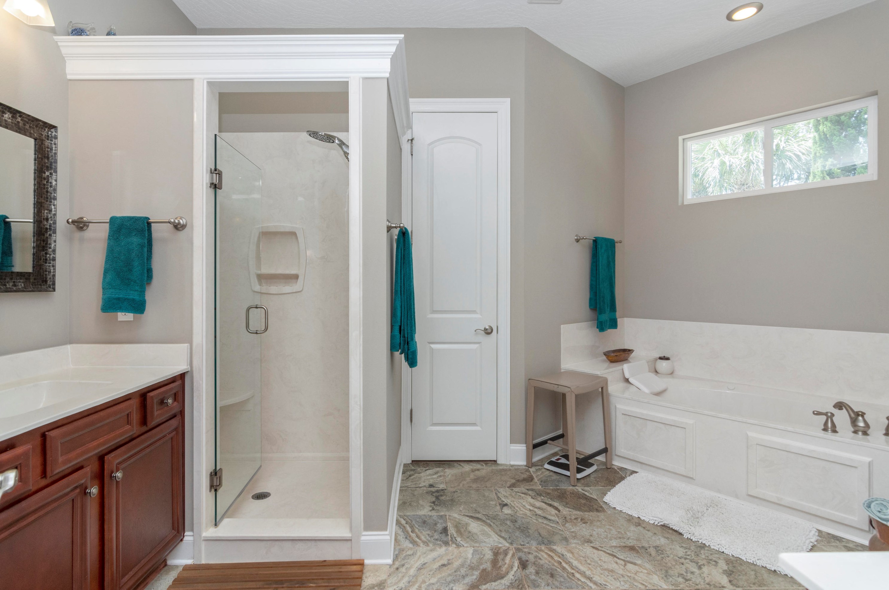 16 Plantation Oaks Dr, Mary Esther FL  32569-2902 exterior